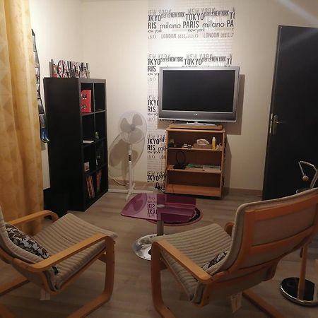 Chambre De L'Oree Du Bois Audeux Kültér fotó